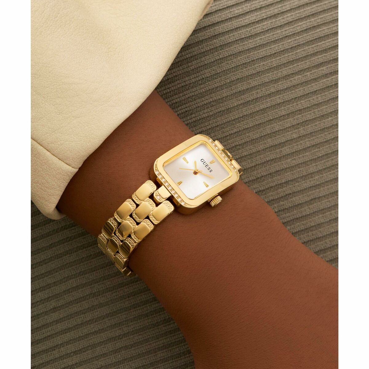 V3H2E3CF3B79269BE348A720E62409861D6R6186460P6