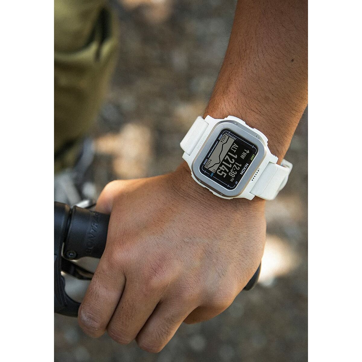 V2HBBC8C8D2CF460F8969701B483A69267CR7053640P7