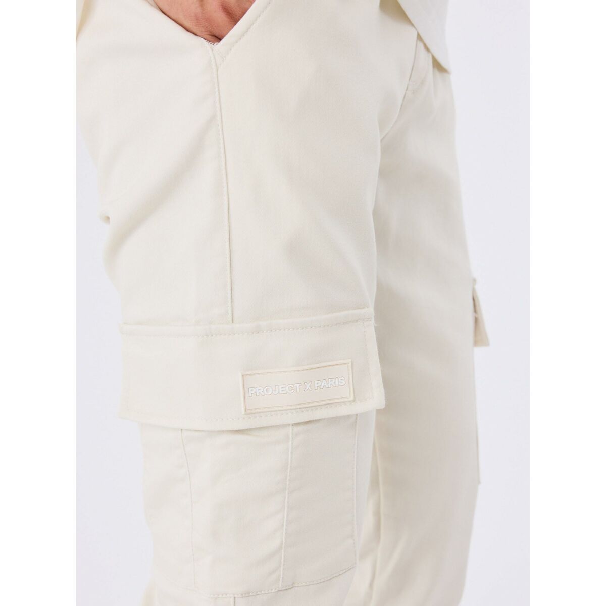 V3H13CD0F0BDED141BDDFBD622D59C8BD42R5518685P2