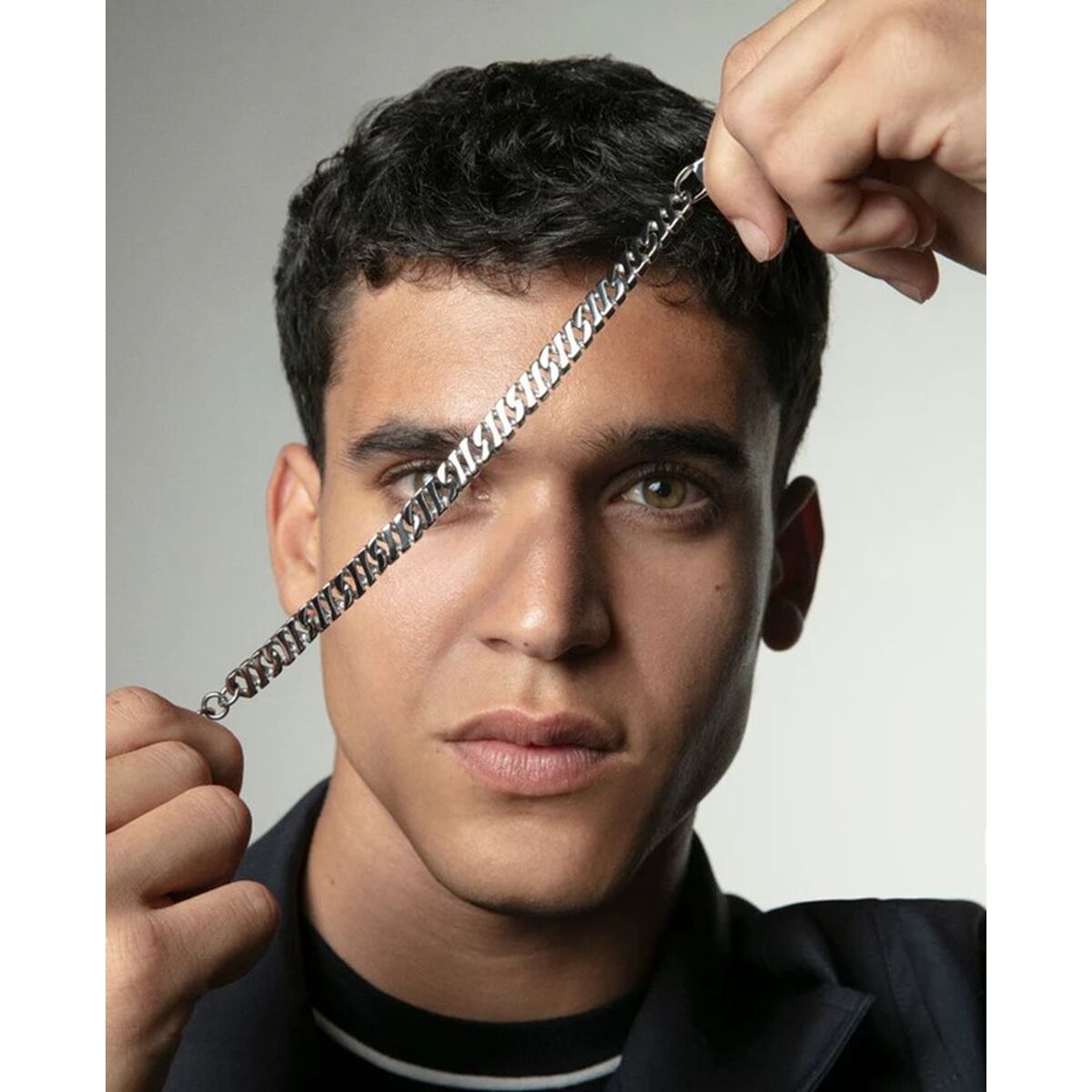 V2HEBE0320E73140CB3A170FEE78D179101R6852152P2