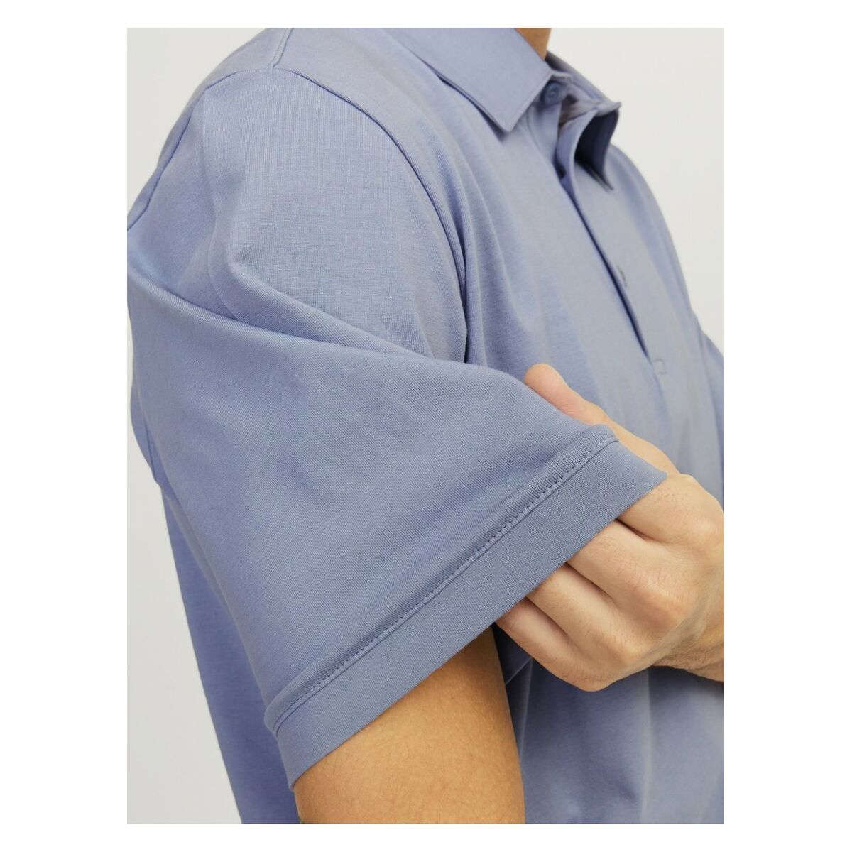 V4HF31CB3C31E76775008BA6665746084B1R5338538P4