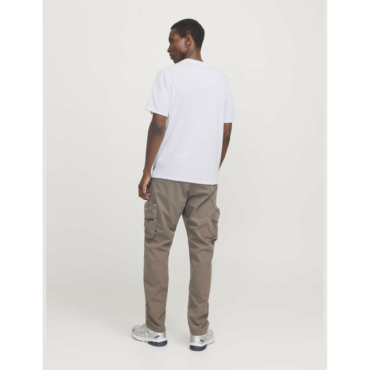 V3H824BFF7271C775F47A08B96F54288558R5518691P3