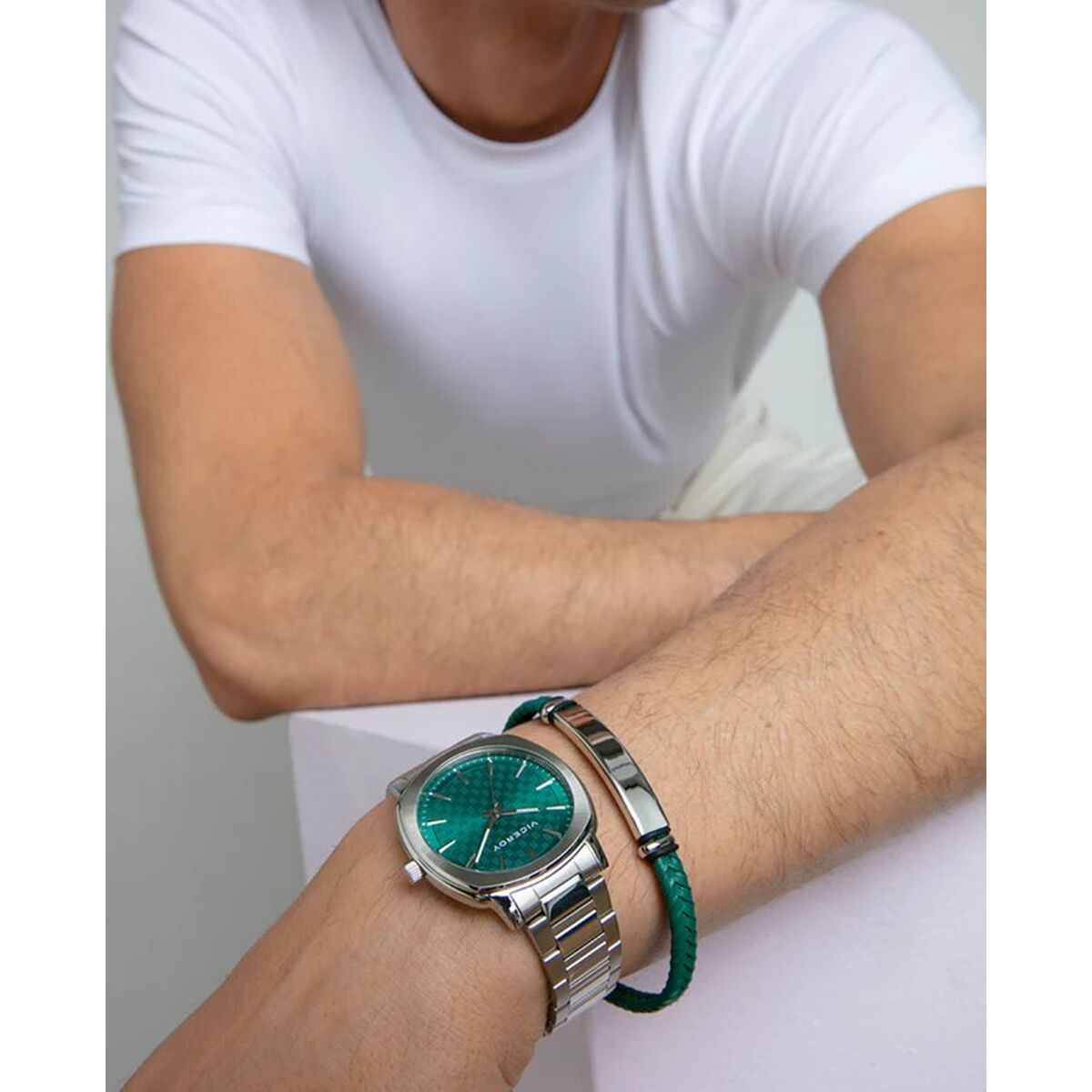 V2HE1CB790BB7C2F8BD496AC64248D01572R6733064P3