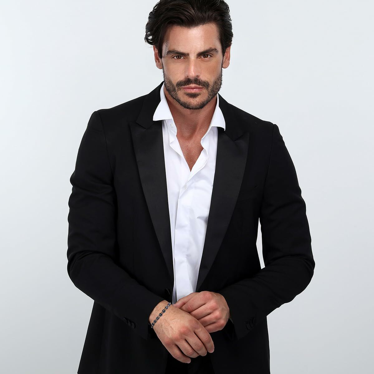 V2H5BEA71E534B18890B2581881EAE89D1BR6933559P6