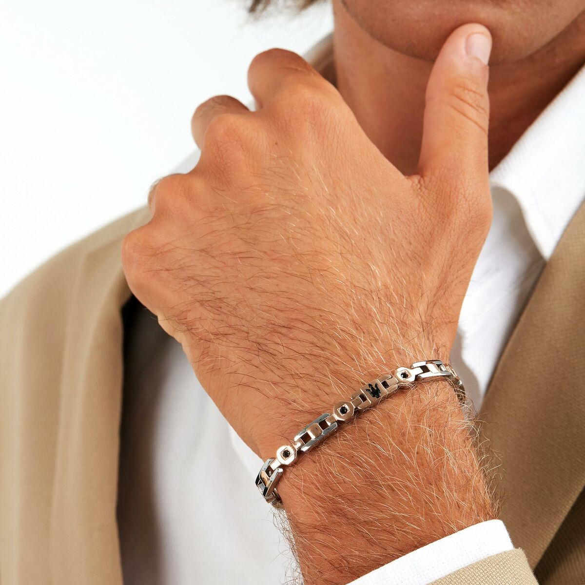 V2H745B187D25BBA57FD7EB65146C5B498DR6933615P7