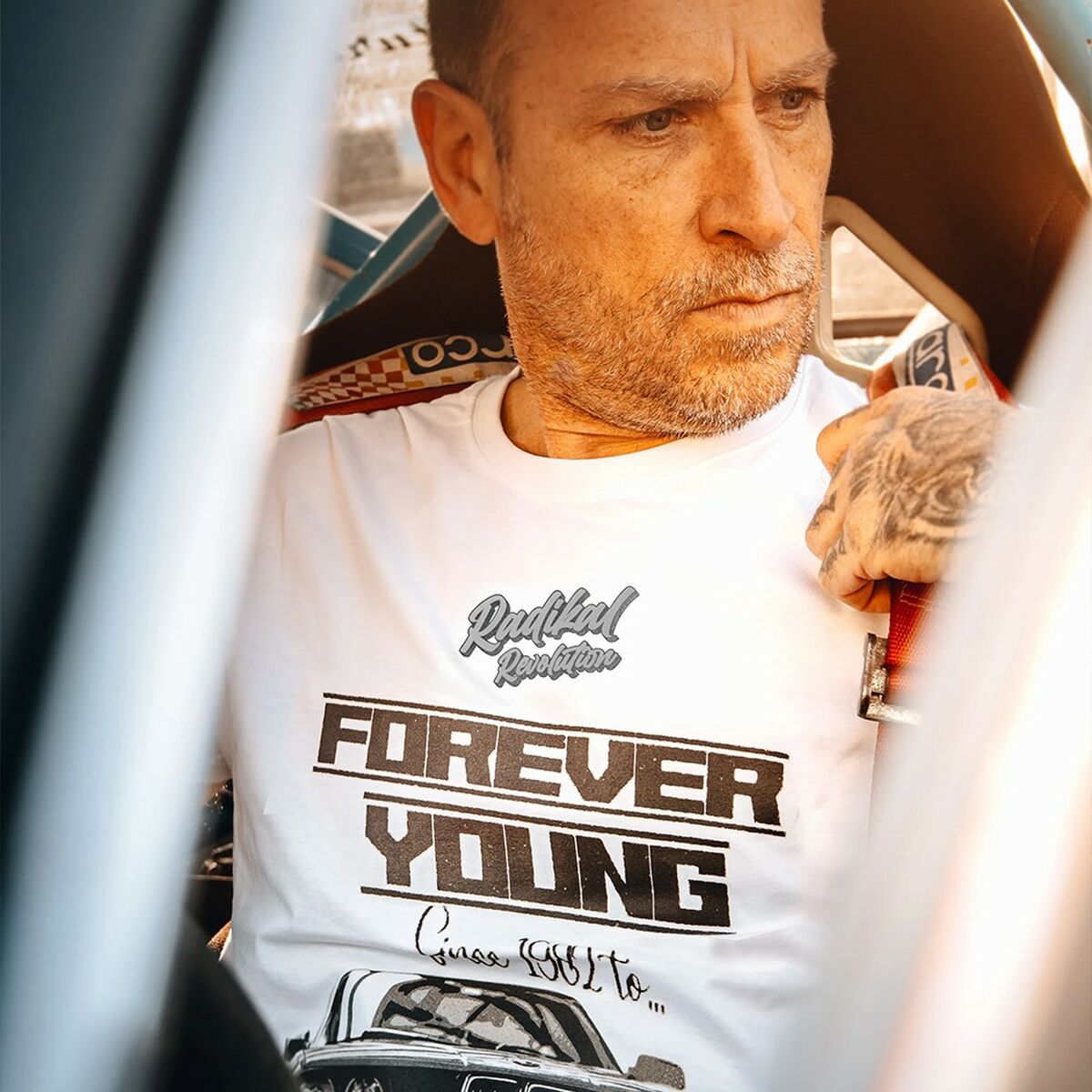 V4H566C412141D111899AAF05EE73DAB278R6992000P1