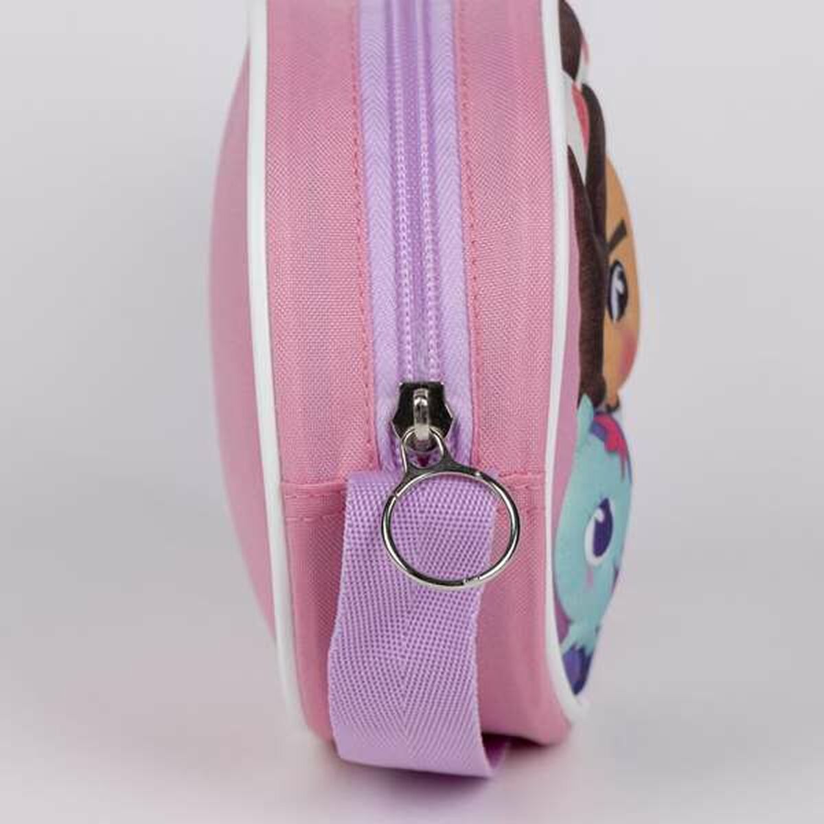 V4HC8AC9E1CD58F8C2B1546F5008448235CR6352774P2