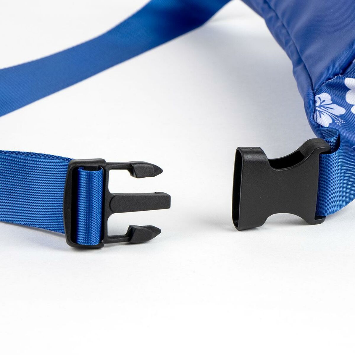 V4H88DB6E34095240E36CC6FEC746B5FD84R7130016P3